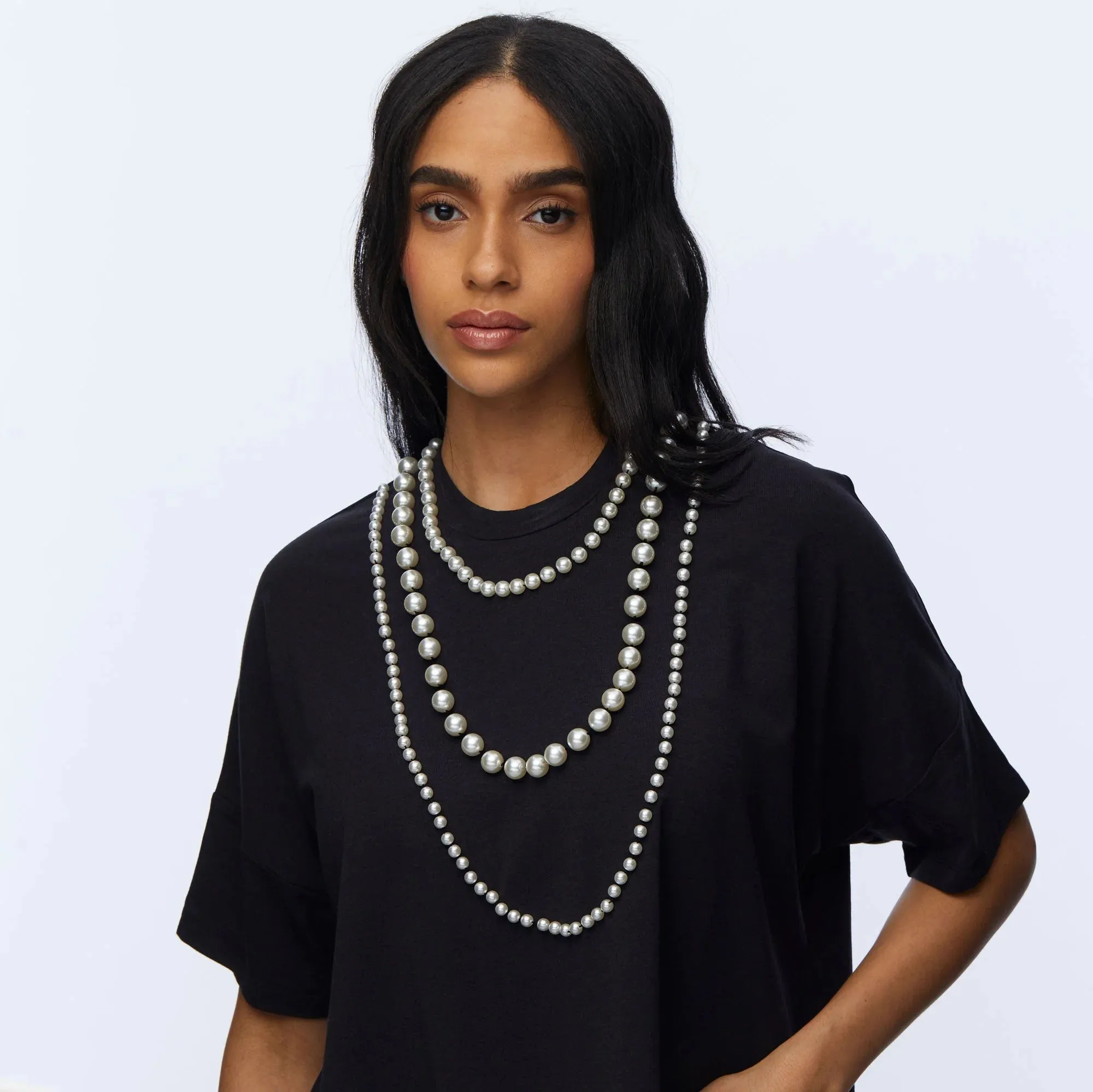 Lele Sadoughi Jet Short- Sleeve Pearl Embellished Strand Tee