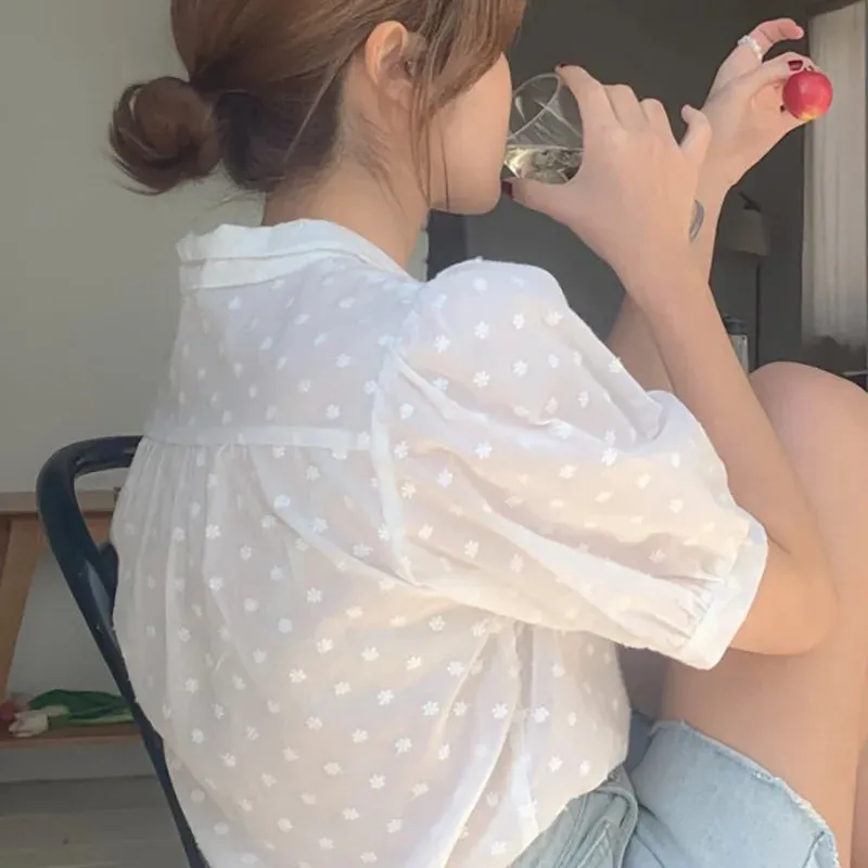 Summer Fashion Floral/Polka Dots Embroidery Short Sleeve Korean Loose White Lace Cardigan Blouse