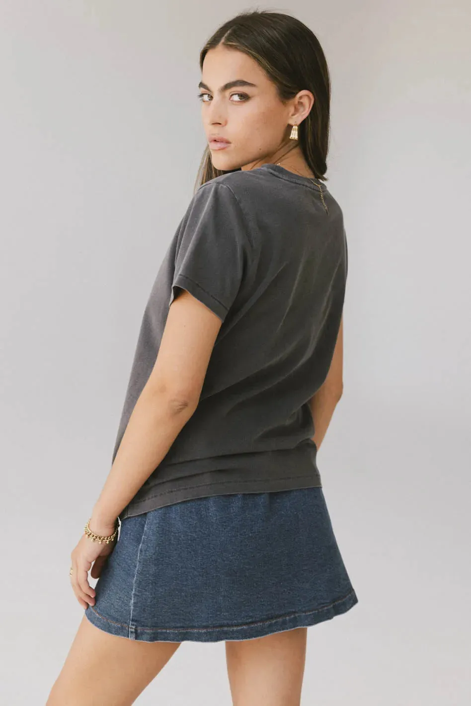 Weekend Vibe Tee in Charcoal