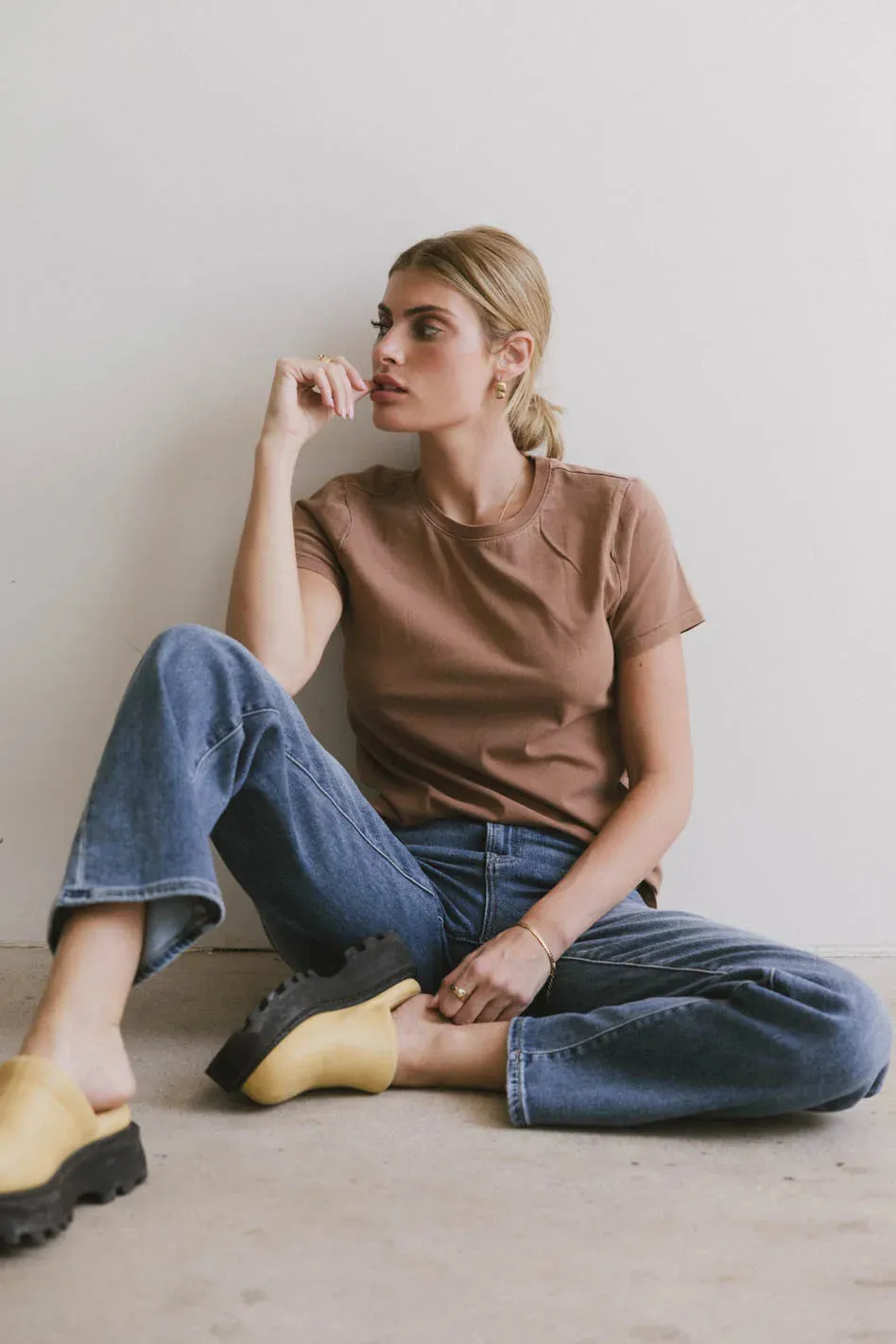 Weekend Vibe Tee in Clay